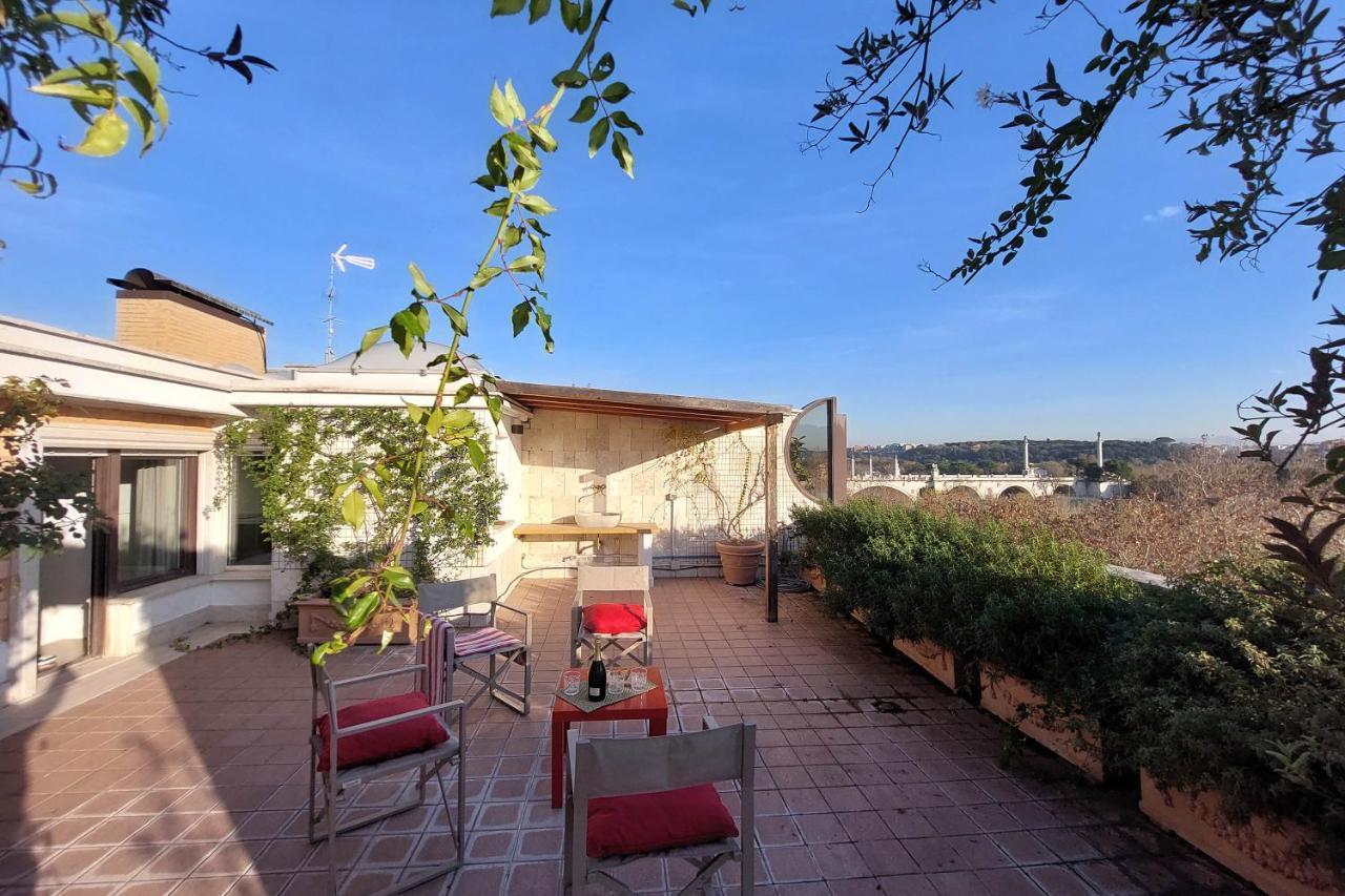 شقة Beautiful Loft In Ponte Milvio With Terrace روما المظهر الخارجي الصورة
