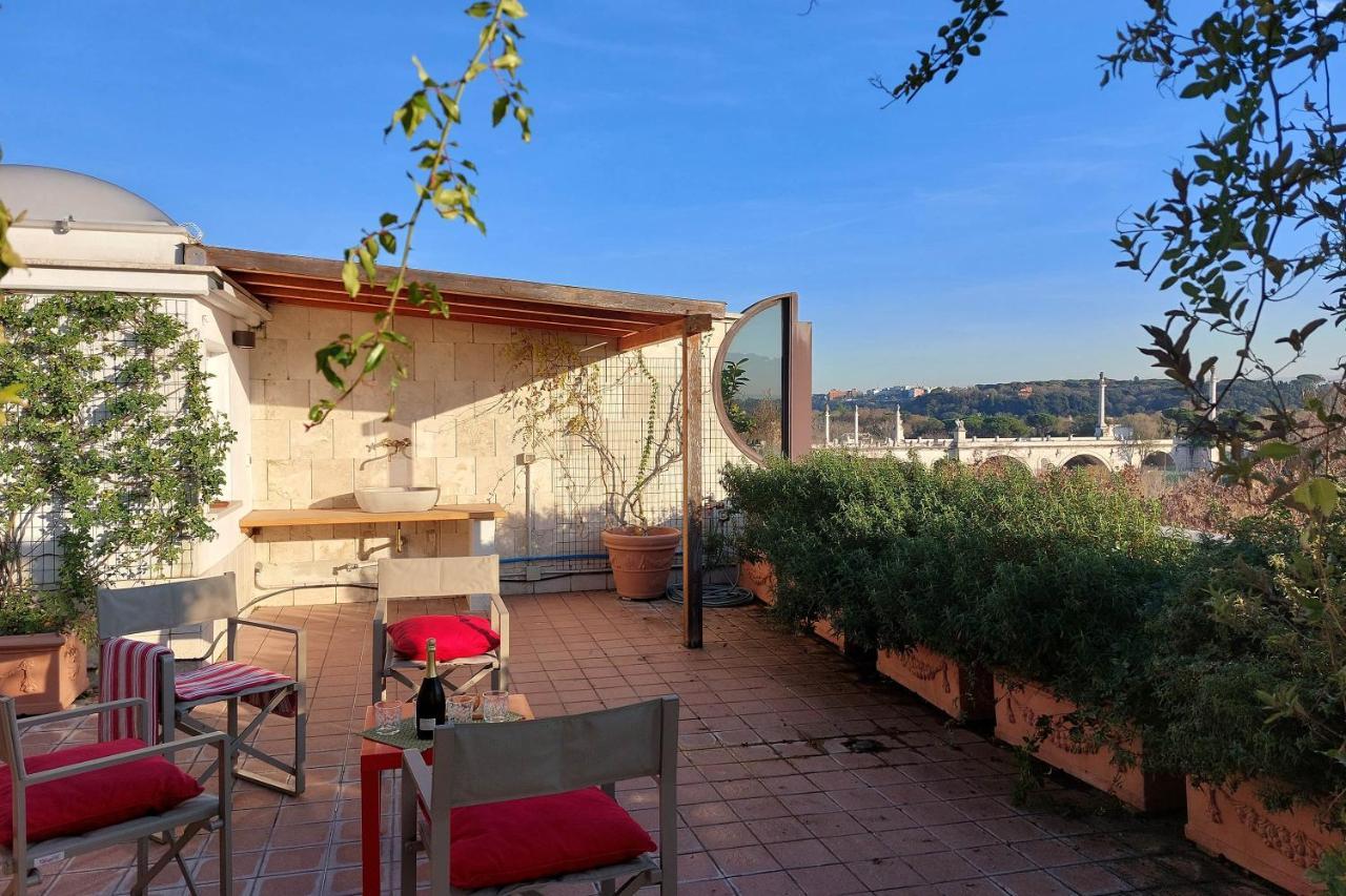 شقة Beautiful Loft In Ponte Milvio With Terrace روما المظهر الخارجي الصورة