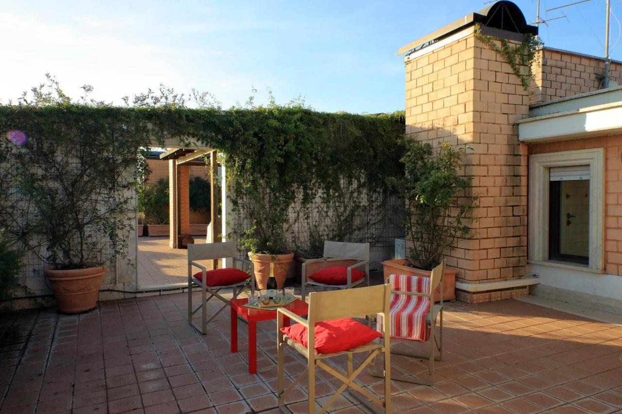شقة Beautiful Loft In Ponte Milvio With Terrace روما المظهر الخارجي الصورة