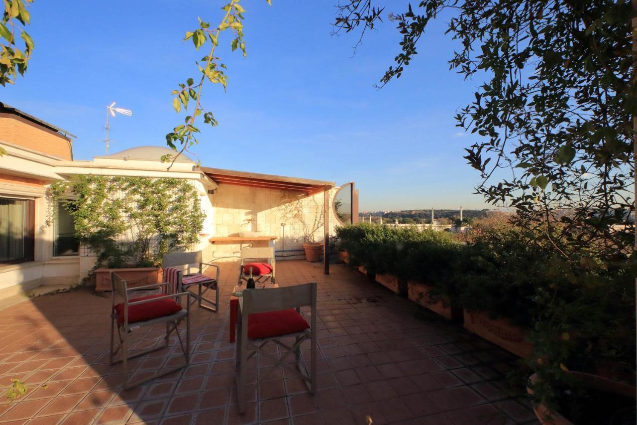 شقة Beautiful Loft In Ponte Milvio With Terrace روما المظهر الخارجي الصورة